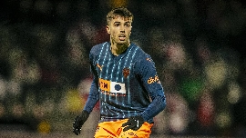 Tres porteros y cuatro delanteros para el Elche de Sarabia