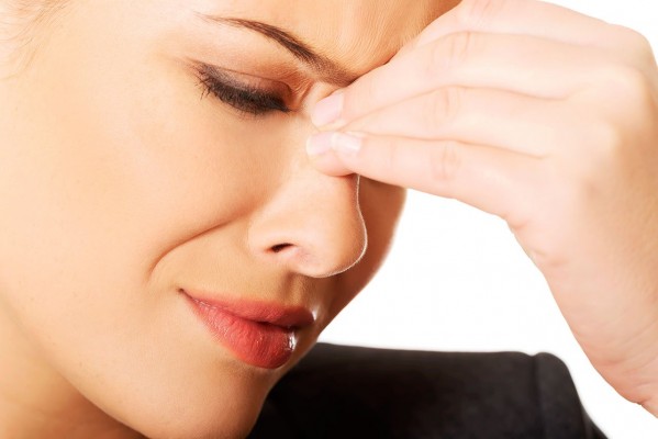 Manises implanta una nueva tecnología para operar la sinusitis con mayor precisión