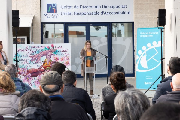 La UJI conmemora con una lectura el Día de las Personas con Discapacidad

