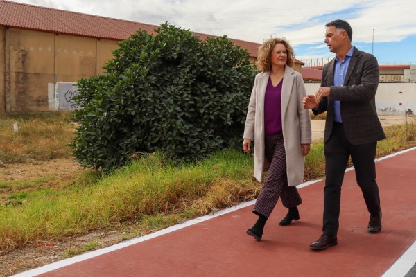 El nuevo del carril ciclopeatonal del camí Vell de Valencia ya es una realidad en Torrent