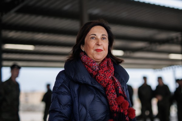 Robles confirma que un juez investiga a agentes del CNI por filtrar información reservada a EEUU
