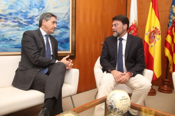 Barcala y Negrao renuevan la cooperación entre Alicante y la Euipo 