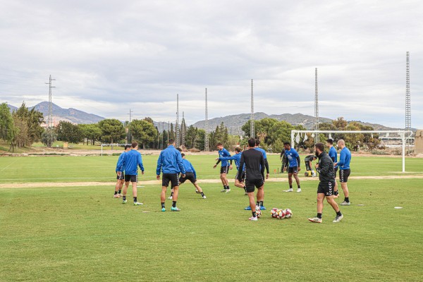 Tregua para el Antonio Solana: el Intercity estrena por fin el campo de entrenamiento de Bonalba