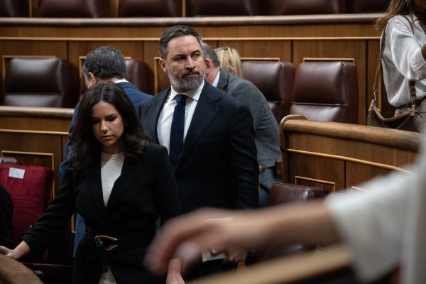 Vox rompe relaciones con Feijóo y el PP nacional pero mantendrá la colaboración en las CCAA
