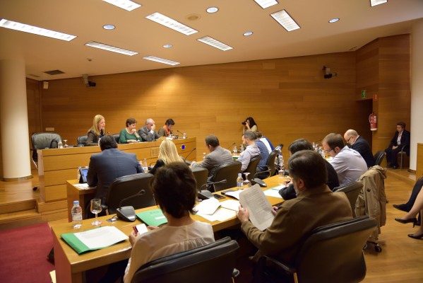 La posible tasa turística pone en guardia a los hoteleros de la Comunitat