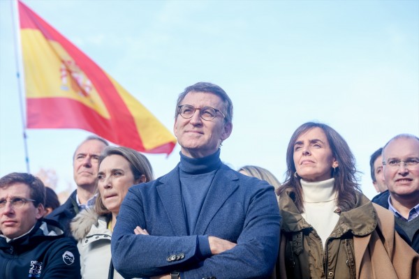 Feijóo ataca a Sánchez por el 