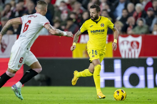 El Villarreal acaricia los tres puntos en Sevilla tirando de oficio y del 'killer' Morales