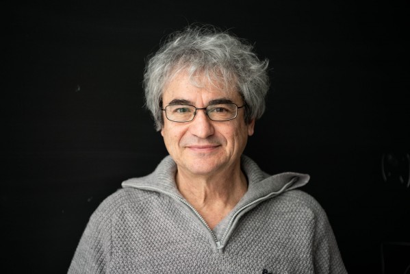 ‘White Holes’, belleza arrebatadora en las ecuaciones de Carlo Rovelli 