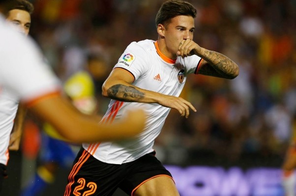 Santi Mina se estrena con un doblete