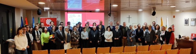 Cáritas Diocesana reconoce la colaboración de empresas y colegios profesionales 