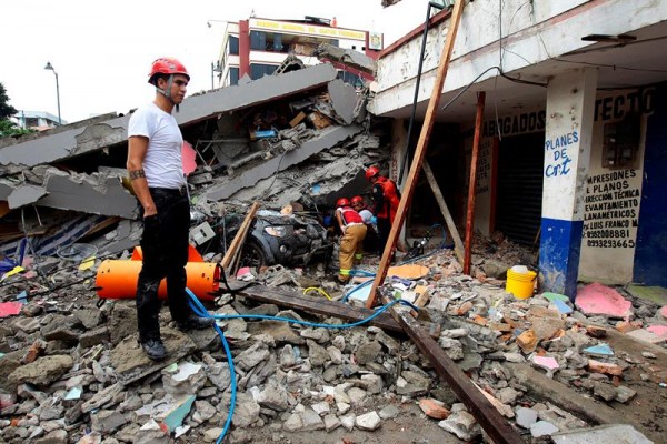 20 niños afectados por el seísmo de Ecuador pasarán dos semanas en Xàbia