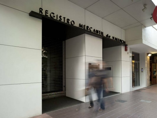 La Comunitat se limpia de empresas 'zombis': quedan 3.000, un 40% menos que hace un año