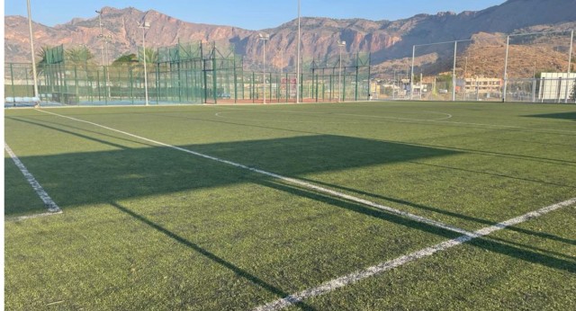 Orihuela sustituirá el césped artificial del campo de fútbol 7 del Palacio del Agua por 110.000 euros
