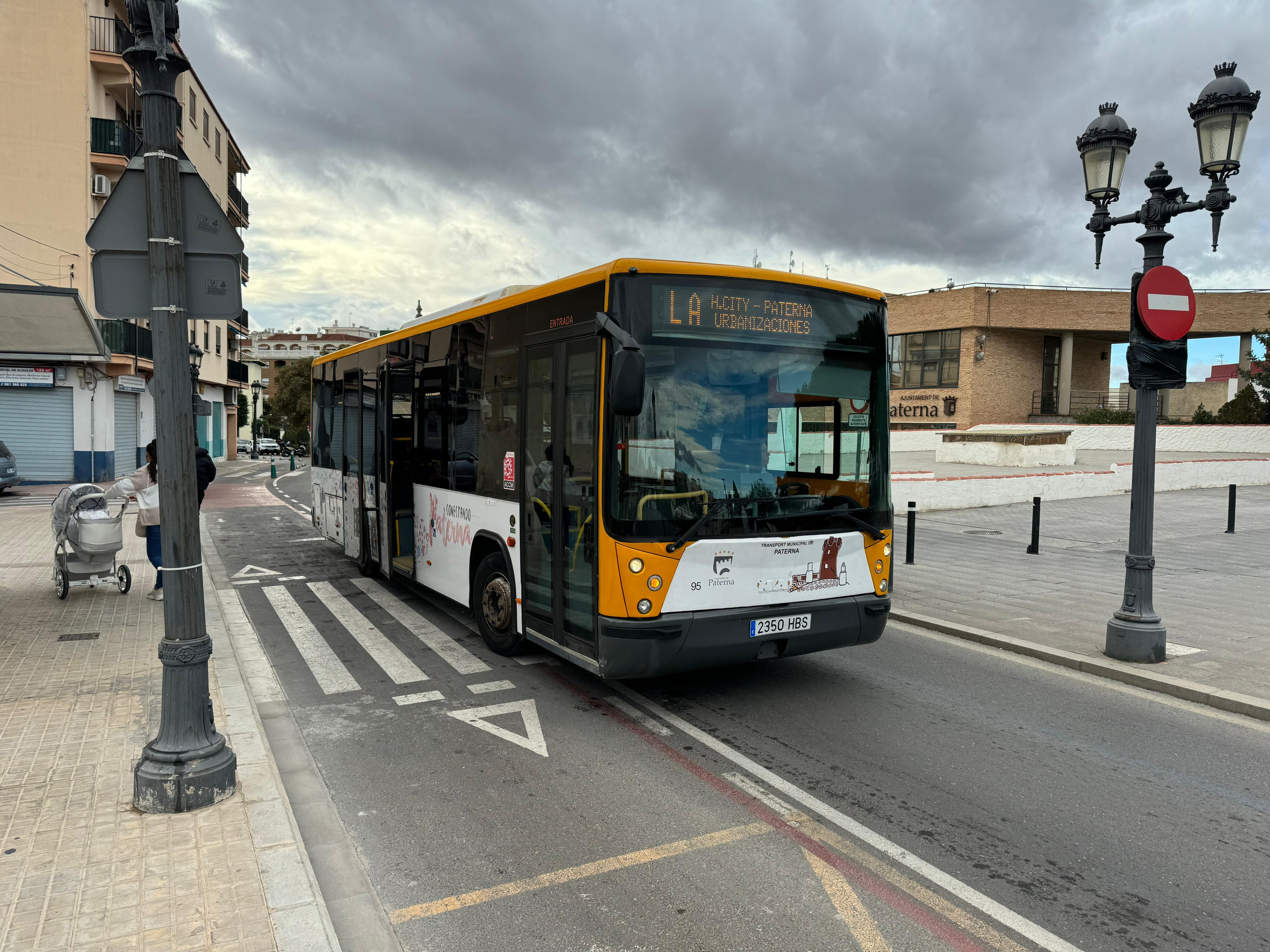 Paterna multiplicará por siete las líneas de autobús municipal para conectar todo el municipio
