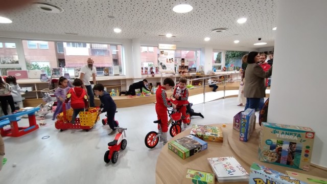 Un estudio revela que el 45% de los niños juega al aire libre menos tiempo del recomendado y alerta de sedentarismo