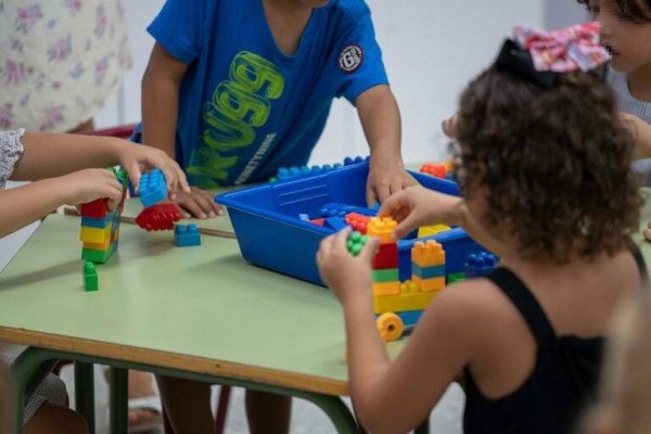 Educación abre el proceso para la implantación del distrito único escolar