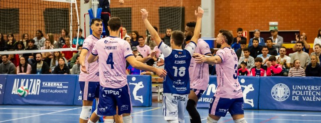 Conqueridor busca acercarse a la Copa ante un Melilla recién caído en Europa en el estreno de Marcos Dreyer
