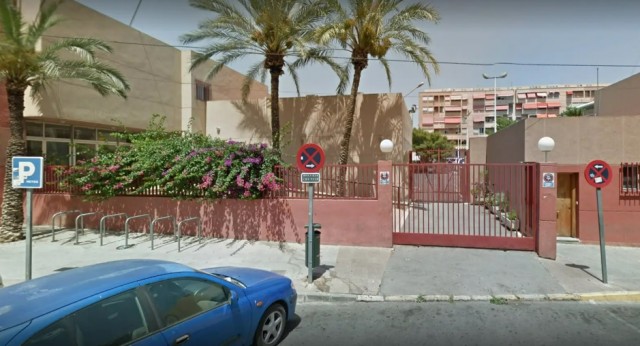 Los centros educativos de Elche se reúnen para rebajar la 