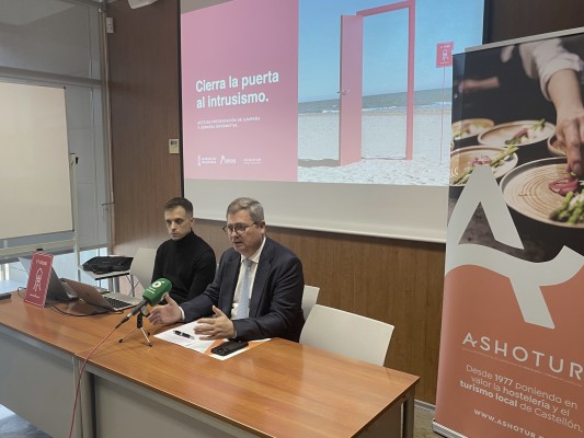 'Cierra la puerta al intrusismo', la campaña de Ashotur contra los pisos turísticos ilegales