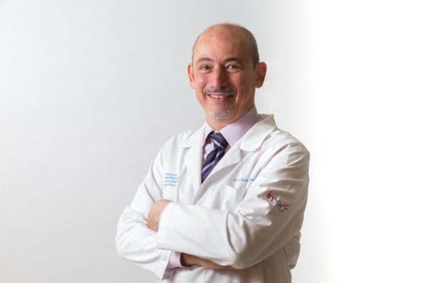 Un ginecólogo de Murcia, entre los 50 mejores médicos de España del sector privado