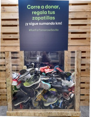 EDP pone en marcha una recogida solidaria de zapatillas de running en el 
Maratón Valencia Trinidad Alfonso
