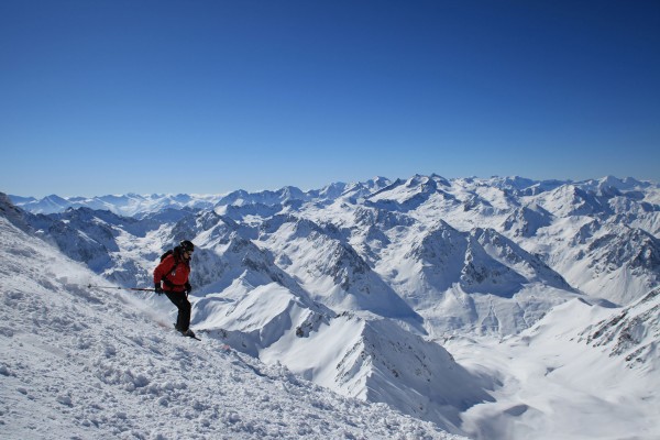 9 estaciones de esquí del Pirineo francés abren este fin de semana