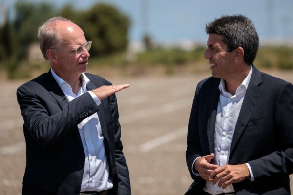 El Consell distribuye la ayuda de 90 millones de euros a PowerCo en cinco anualidades hasta 2027

