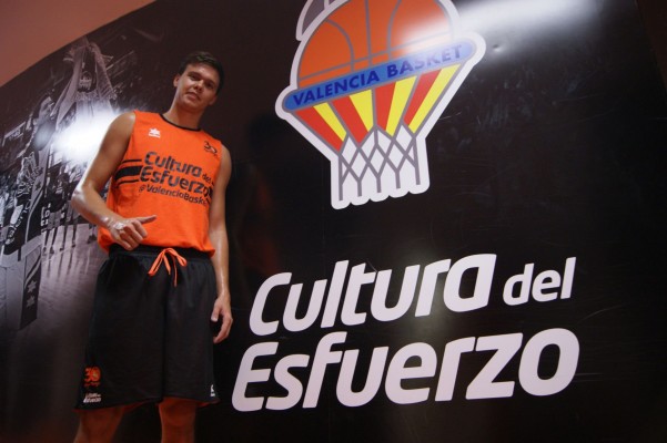 Valencia Basket ficha a Emil Savic