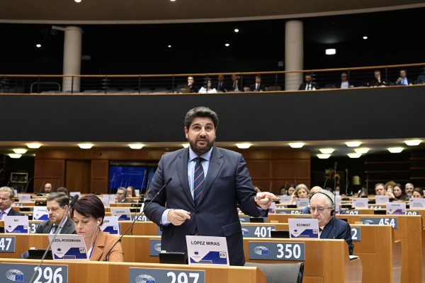 Miras, en Bruselas, pide a Europa que condene la amnistía: 