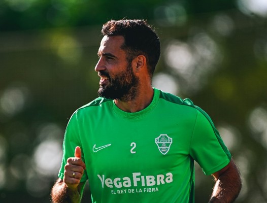 El Elche prepara la visita a Alcorcón con las ausencias de 'Guti' y Álex Martín
