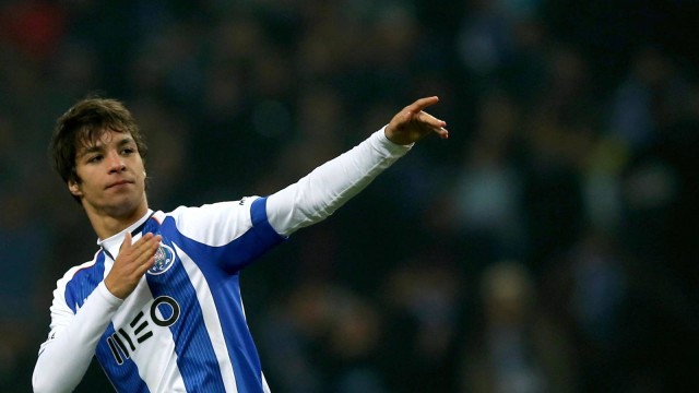 Óliver Torres vuelve cedido al Oporto por temporada y media