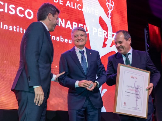 Baño cambia el guion: aplaude al Consell y carga contra Sánchez y los nacionalistas