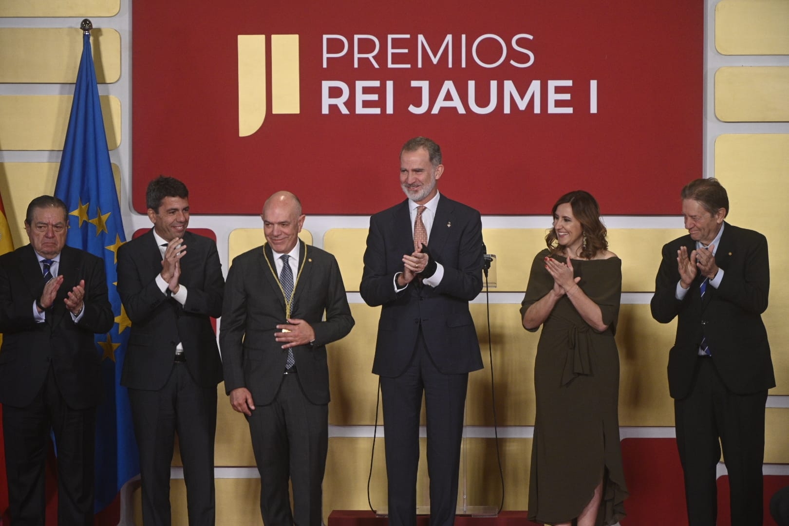 Los concejales de Vox dan plantón al Rey en los Premios Jaume I