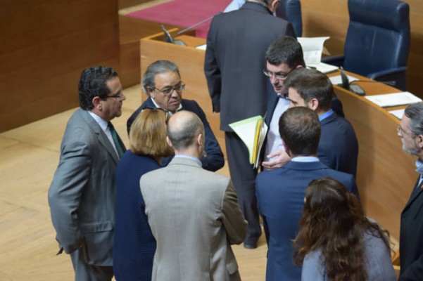 Los cinco grandes partidos se enfrentan a las cinco asignaturas que les quedaron para septiembre