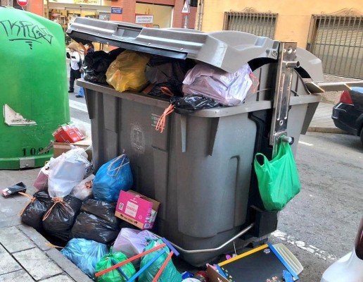 El PSOE acusa al PP de no reforzar la limpieza por el 'black friday' en Alicante