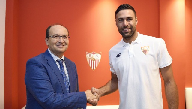 Salvatore Sirigu llega cedido al Sevilla FC 