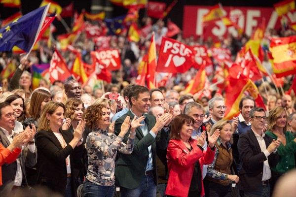 Sánchez reitera la condena a la muerte de civiles palestinos y reprocha las críticas del PP