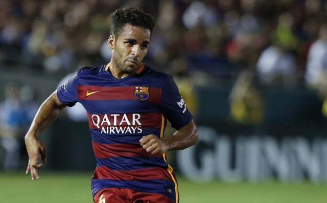 El Barça cede a Samper al Granada y a Douglas al Sporting