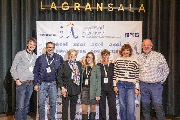 Los centros de idiomas reclaman medidas para 