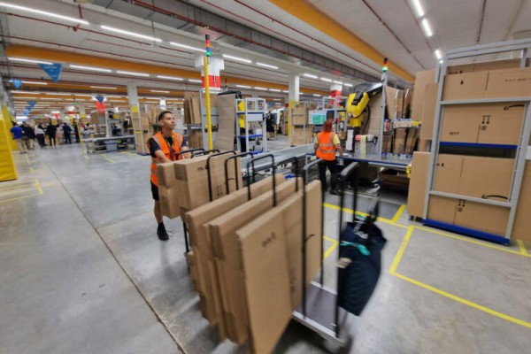 Amazon dice que la mayoría de equipos trabaja con normalidad y no habrá impacto para clientes