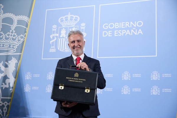 Ángel Víctor Torres: 