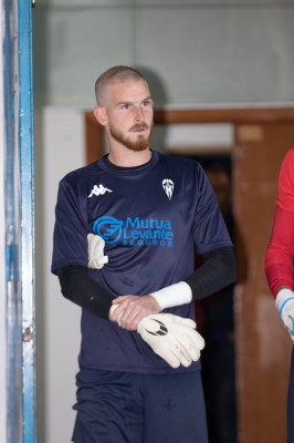 Valens y Cañizares impiden que el marcador se mueva en el Alcoyano-Real Madrid Castilla