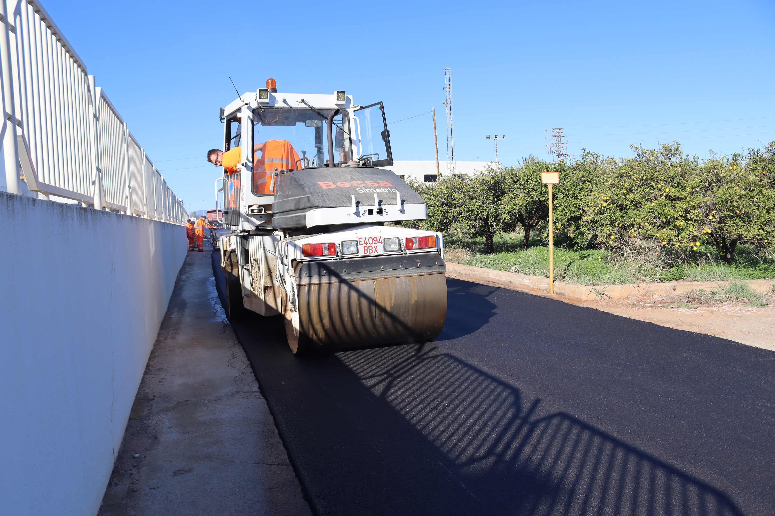 Vila-real invierte más de 250.000 euros en el asfaltado y mejora de cinco caminos rurales