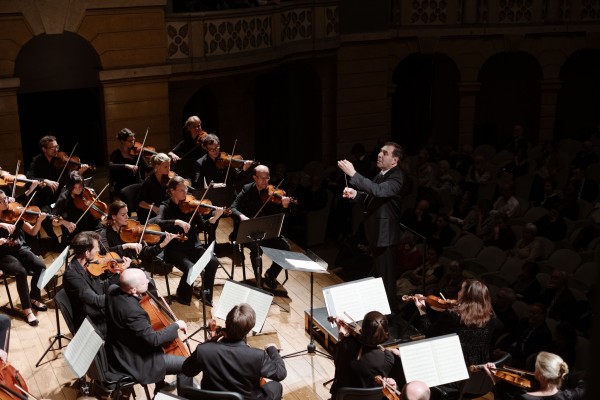 Gatti i la Mahler Chamber viatgen pel classicisme i neoclassicisme simfònic al Palau