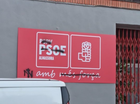 El PSPV de Castellón denuncia un ataque con pintura a su sede municipal de Almassora
