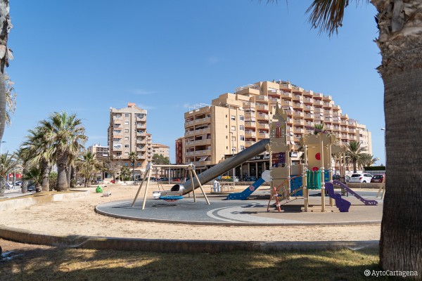 Cartagena destinará 68.000 euros a mejorar el alumbrado de parques de La Manga 