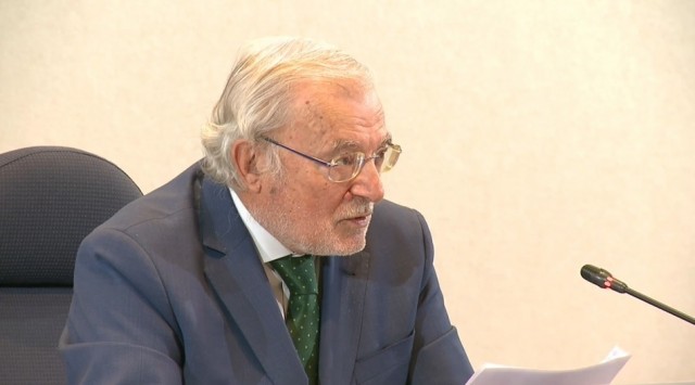 
Manuel Azuaga dimite como presidente de Unicaja Banco