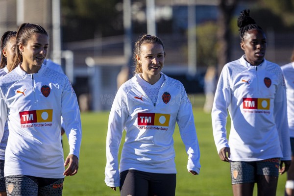 El Valencia Femenino quiere olvidar y remontar en un duelo directo con la Real Sociedad