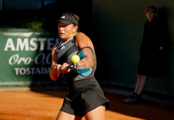 Tomova-Mitu y Kawa-Cristian, semifinales del ITF W100 de la Copa Faulcombridge
