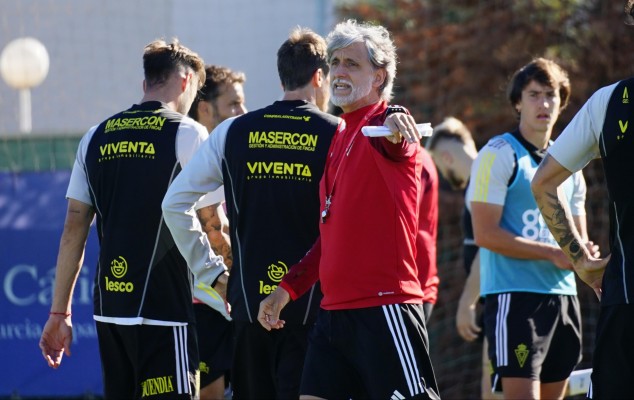 El Murcia recibe al Málaga en un duelo de históricos venidos a menos en la Primera RFEF